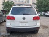 Volkswagen Touareg 2004 годаүшін5 800 000 тг. в Алматы – фото 2