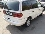Volkswagen Sharan 1996 года за 2 200 000 тг. в Алматы – фото 2