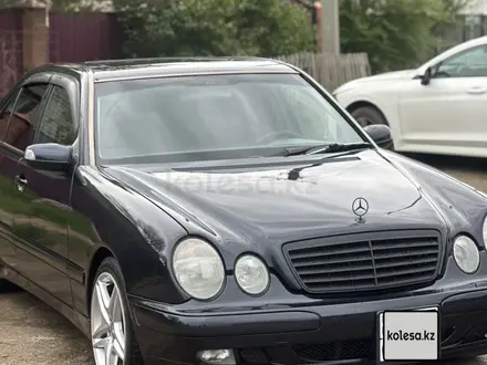 Mercedes-Benz E 320 2000 года за 4 000 000 тг. в Астана – фото 3