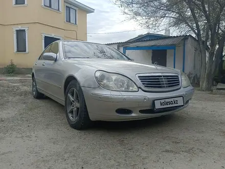 Mercedes-Benz S 320 2002 года за 4 100 000 тг. в Атырау