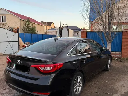Hyundai Sonata 2015 года за 5 600 000 тг. в Актобе – фото 4