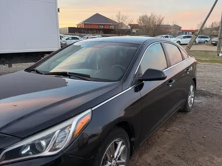 Hyundai Sonata 2015 года за 5 600 000 тг. в Актобе – фото 2