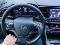 Hyundai Elantra 2018 года за 5 300 000 тг. в Уральск