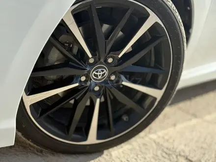 Toyota Camry 2018 года за 11 000 000 тг. в Актау – фото 2