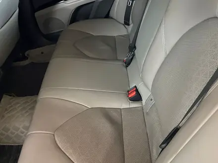 Toyota Camry 2018 года за 11 000 000 тг. в Актау – фото 18