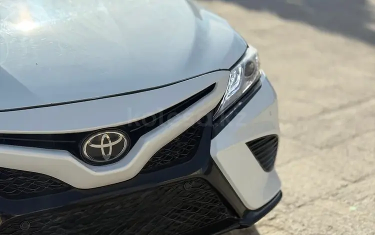 Toyota Camry 2018 года за 11 000 000 тг. в Актау
