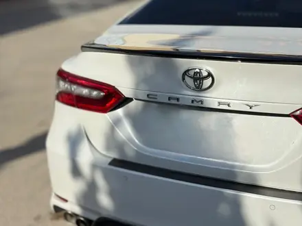 Toyota Camry 2018 года за 11 000 000 тг. в Актау – фото 7