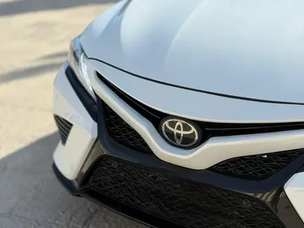Toyota Camry 2018 года за 11 000 000 тг. в Актау – фото 8