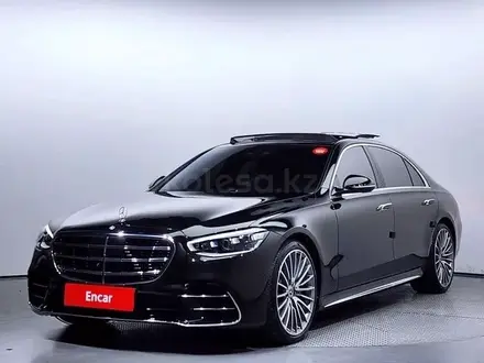 Mercedes-Benz S 500 2023 года за 62 000 000 тг. в Астана