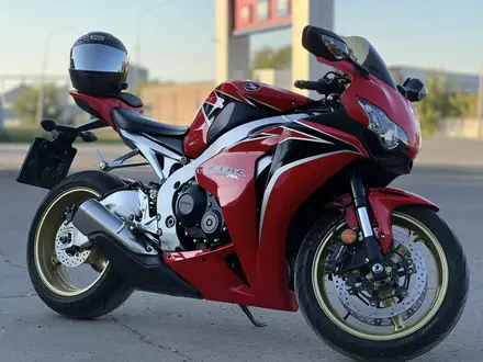 Honda  CBR 1000 RR/RA Fireblade 2011 года за 5 500 000 тг. в Караганда – фото 2
