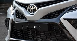 Toyota Camry 2022 года за 18 350 000 тг. в Алматы – фото 2