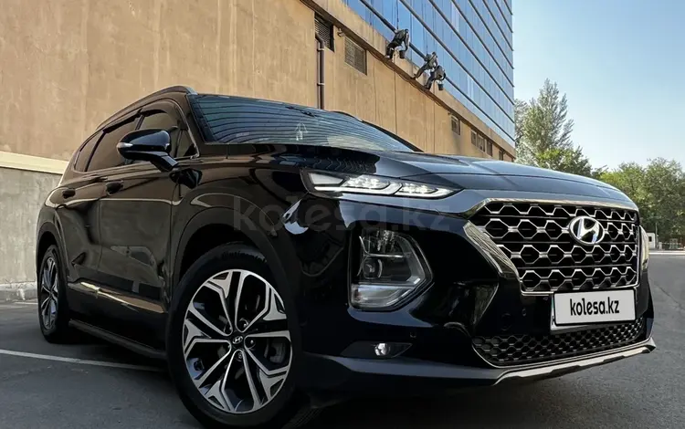 Hyundai Santa Fe 2019 года за 12 900 000 тг. в Алматы