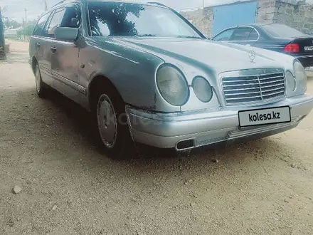 Mercedes-Benz E 230 1996 года за 1 700 000 тг. в Жезказган – фото 2