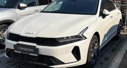 Kia K5 Prestige 2025 года за 14 350 000 тг. в Алматы