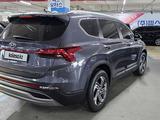 Hyundai Santa Fe 2022 года за 18 280 000 тг. в Алматы – фото 2