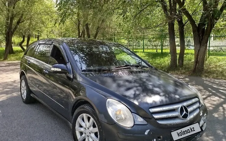 Mercedes-Benz R 350 2005 года за 5 500 000 тг. в Алматы