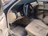 Mercedes-Benz E 200 1999 года за 750 000 тг. в Астана – фото 2