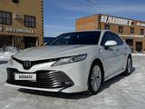 Toyota Camry 2019 года за 16 000 000 тг. в Уральск – фото 2