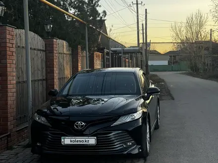 Toyota Camry 2019 года за 14 000 000 тг. в Алматы – фото 15