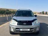 Toyota RAV4 2003 годаfor4 650 000 тг. в Шымкент