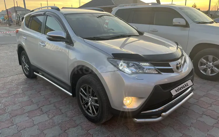 Toyota RAV4 2015 года за 10 500 000 тг. в Атырау