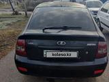 ВАЗ (Lada) Priora 2172 2013 годаүшін1 200 000 тг. в Караганда – фото 3