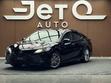 Toyota Camry 2018 года за 11 790 000 тг. в Алматы