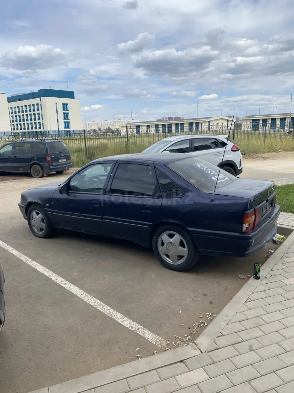 Opel Vectra, 1993