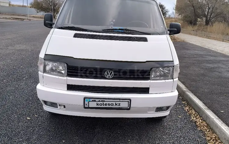 Volkswagen Transporter 1992 годаfor3 100 000 тг. в Астана