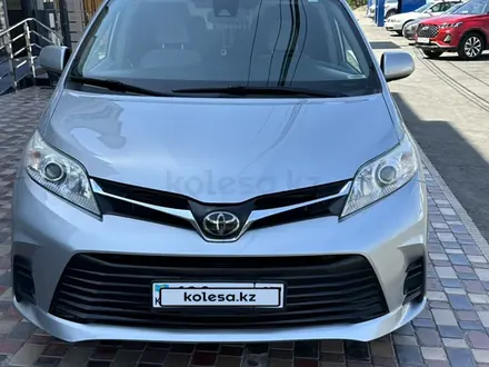 Toyota Sienna 2020 года за 17 500 000 тг. в Шымкент