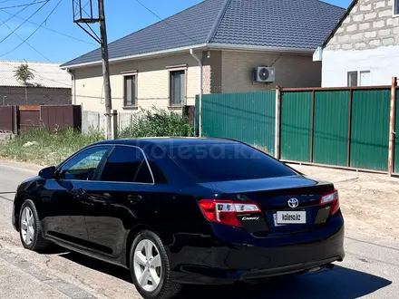 Toyota Camry 2014 года за 6 000 000 тг. в Атырау – фото 3