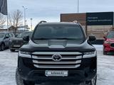 Toyota Land Cruiser 2025 года за 62 000 000 тг. в Астана – фото 2