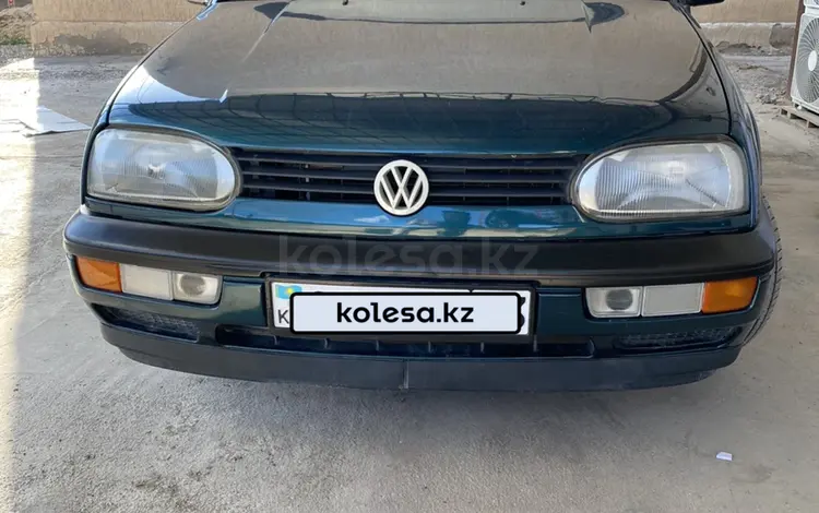 Volkswagen Golf 1994 годаүшін2 600 000 тг. в Туркестан