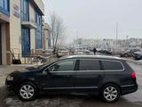 Volkswagen Passat 2010 года за 3 800 000 тг. в Астана – фото 5