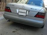 Mercedes-Benz E 280 1993 года за 2 100 000 тг. в Актау – фото 4