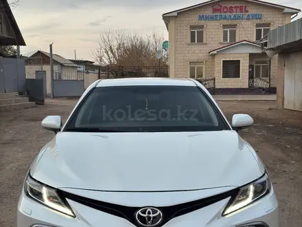 Toyota Camry 2021 года за 14 500 000 тг. в Шымкент