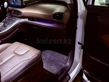 Hyundai Santa Fe 2023 года за 15 600 000 тг. в Астана – фото 14