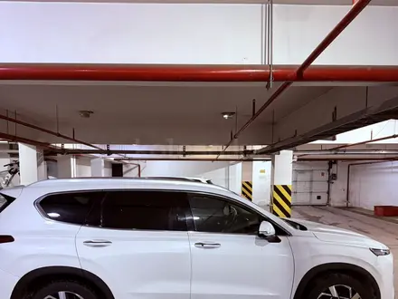 Hyundai Santa Fe 2023 года за 15 600 000 тг. в Астана – фото 3
