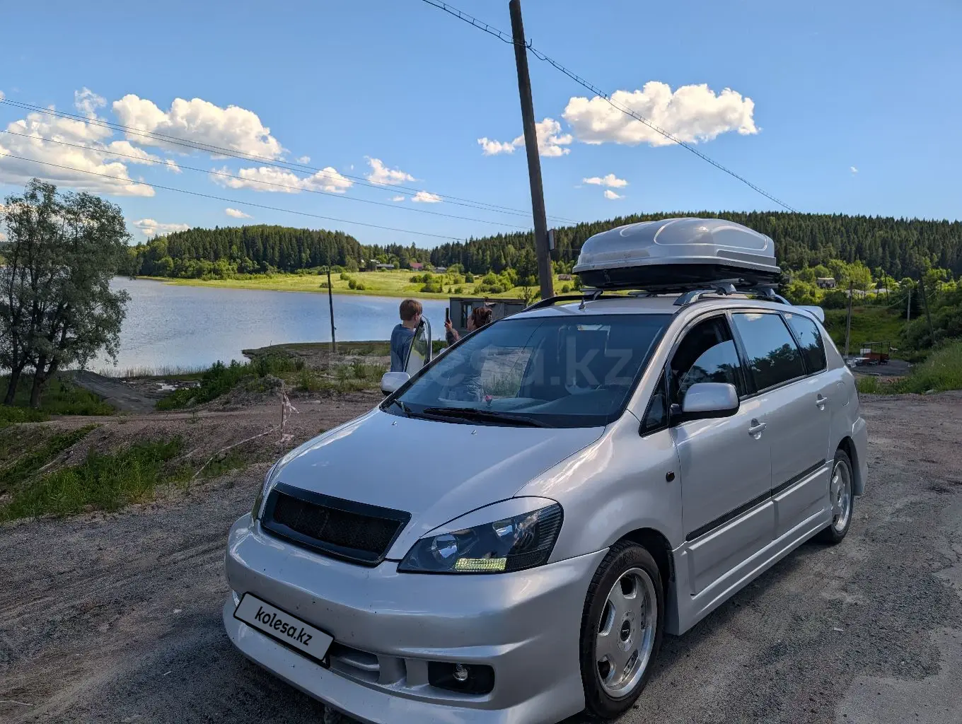 Toyota Avensis Verso, 2003