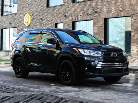 Toyota Highlander 2019 года за 17 200 000 тг. в Алматы – фото 12