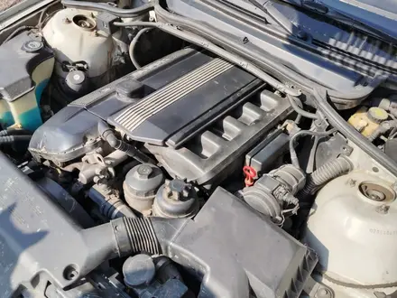 BMW 328 1998 года за 3 500 000 тг. в Алматы – фото 5