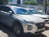 Hyundai Santa Fe 2020 года за 16 000 000 тг. в Алматы