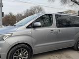 Hyundai Starex 2018 годаүшін11 000 000 тг. в Алматы – фото 2