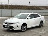 Toyota Camry 2015 года за 9 750 000 тг. в Атырау