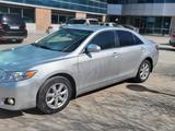 Toyota Camry 2010 года за 7 800 000 тг. в Актобе – фото 4