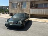 Mercedes-Benz E 320 2001 годаүшін4 000 000 тг. в Актау – фото 4