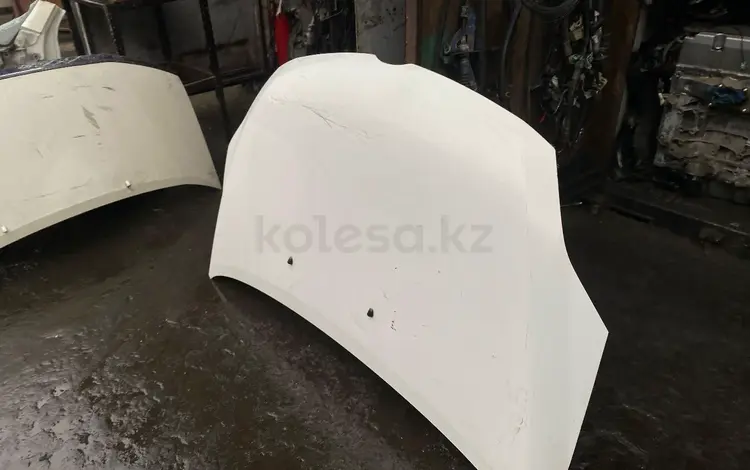 Капот mazda premacy,5 за 100 000 тг. в Алматы