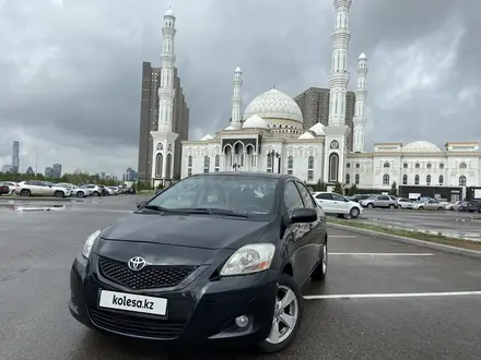 Toyota Yaris 2011 года за 5 000 000 тг. в Астана – фото 2