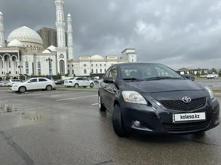 Toyota Yaris 2011 года за 5 000 000 тг. в Астана