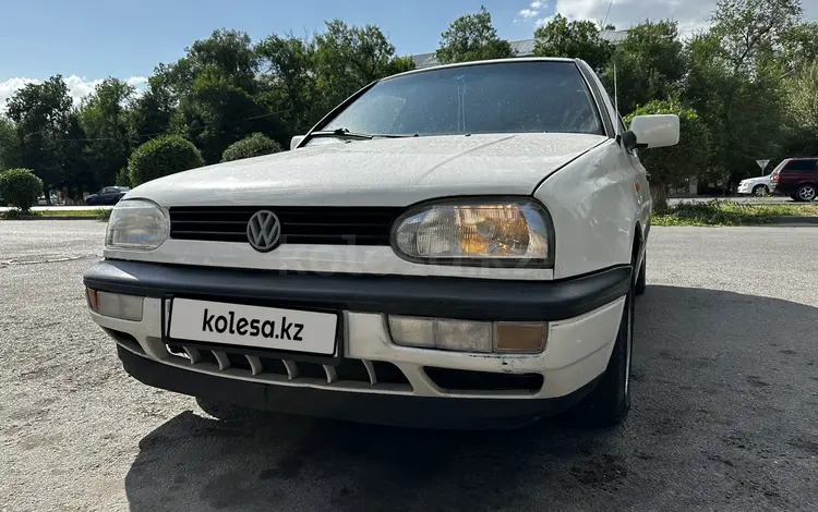 Volkswagen Golf 1995 годаүшін2 100 000 тг. в Тараз
